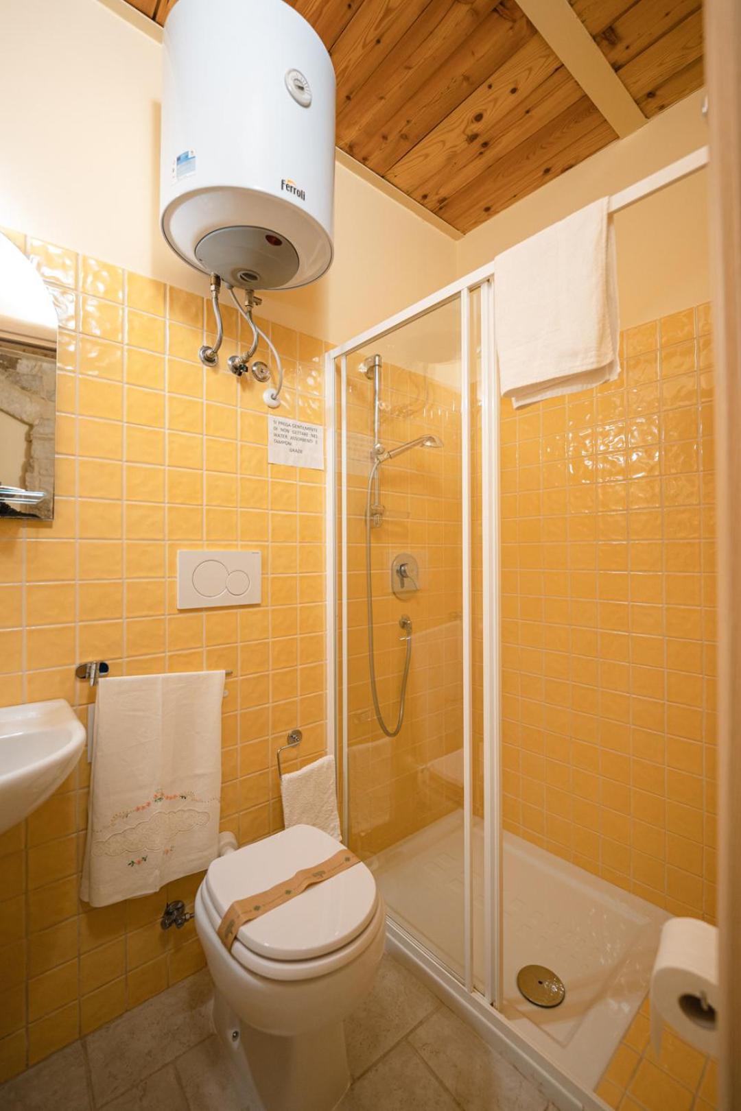 Hotel La Piccola Torre Bisceglie Zimmer foto